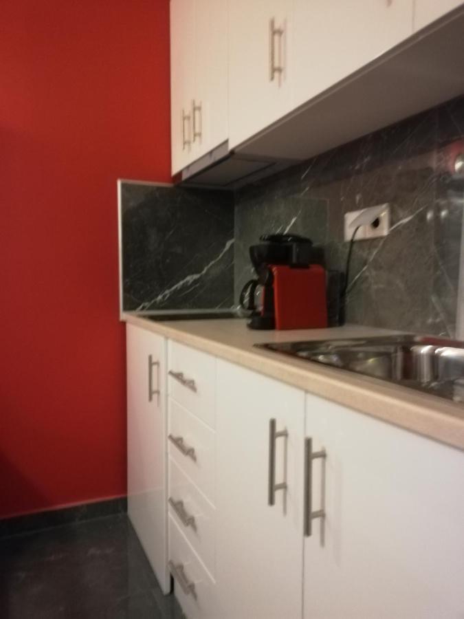 Spiros Rooms Kastrosikia Eksteriør billede